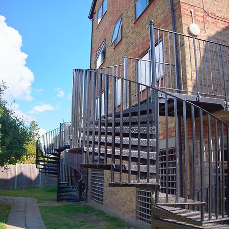 Vry Woolwich - Cosy Property With Stunning Views Of London プラムステッド エクステリア 写真