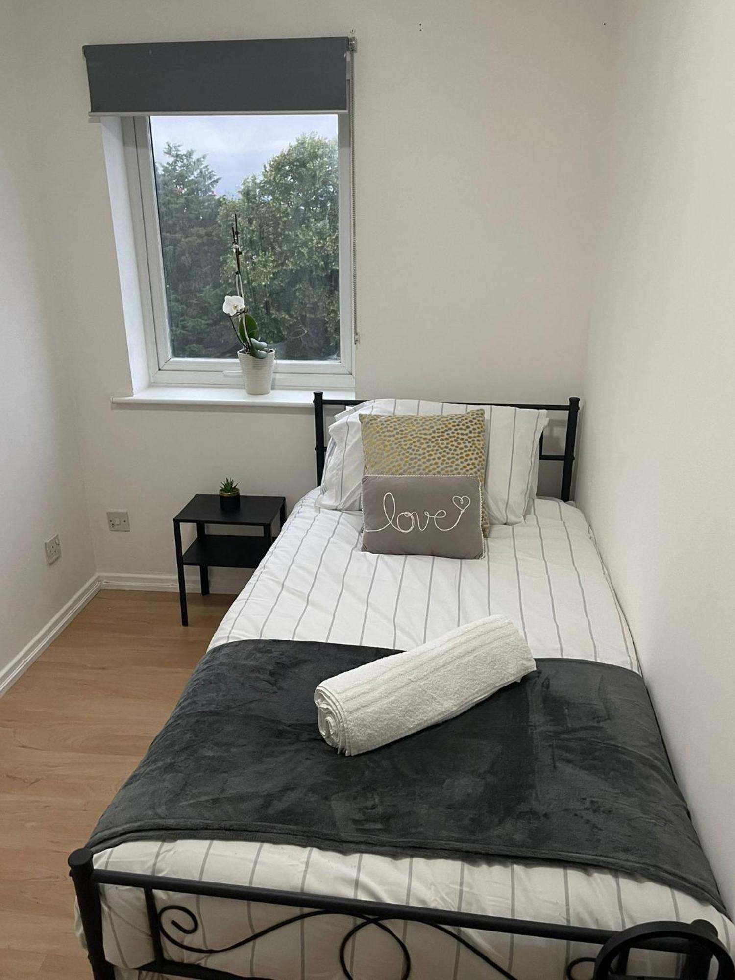 Vry Woolwich - Cosy Property With Stunning Views Of London プラムステッド エクステリア 写真